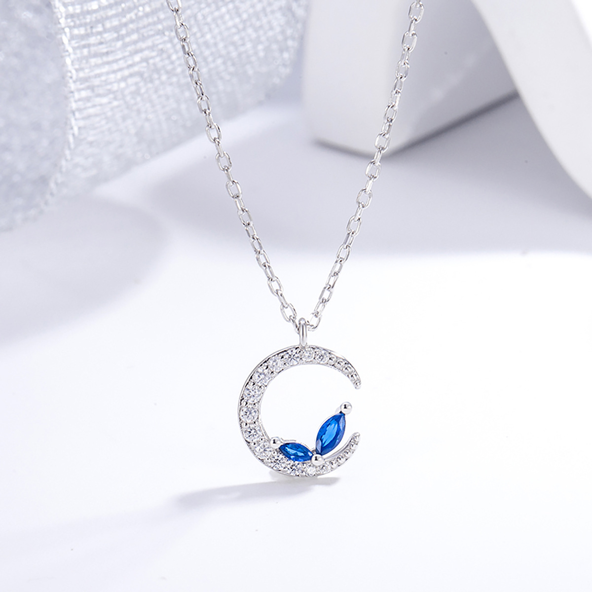 日本品质2025新款S925纯银高级感吊坠项链女小众设计锁骨链高级感