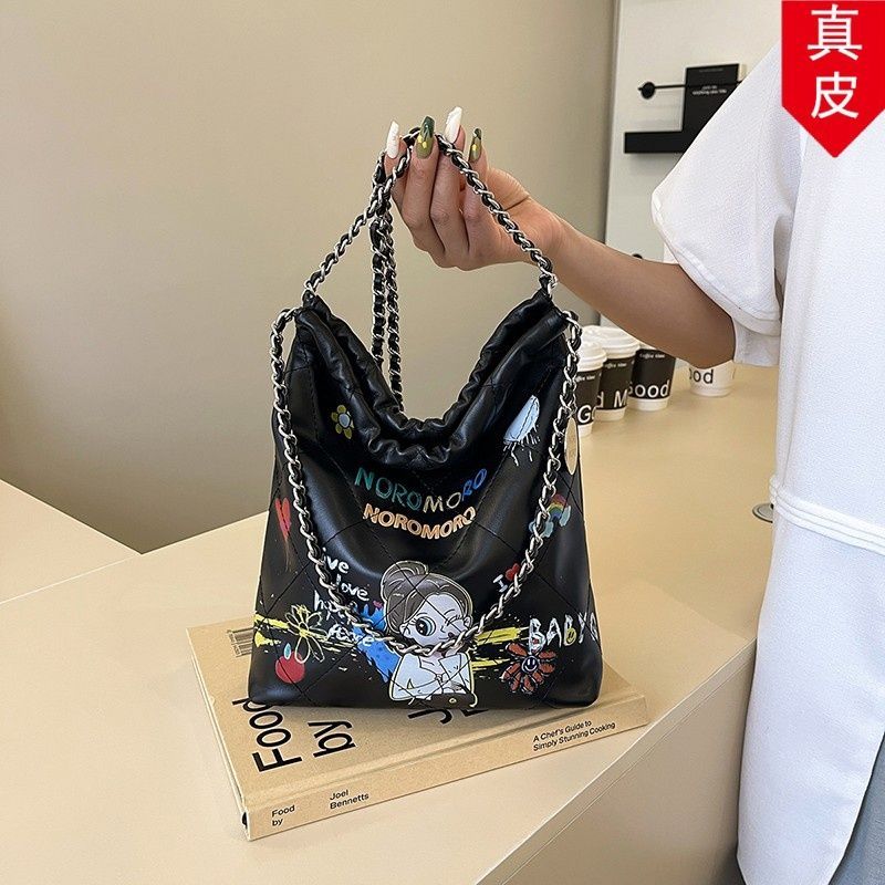 百搭包女新款2026甜美轻便单肩链条斜挎包包包新款手提包手绘真皮