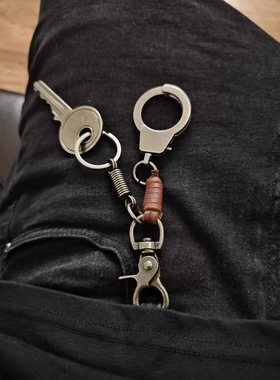 afaaa小众复古迷你手铐钥匙扣穿搭配饰包挂件 做旧腰挂饰cleanfit