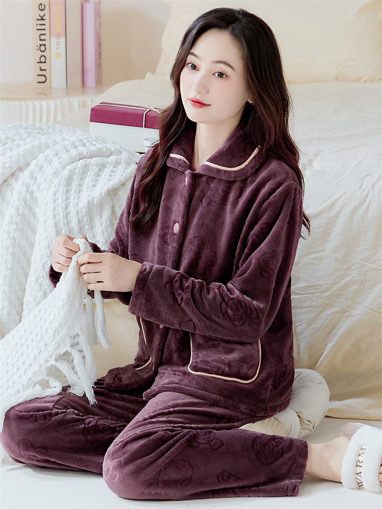 潮牌加厚珊瑚绒女士睡衣秋冬长袖保暖可外出法兰绒大码开衫家居服