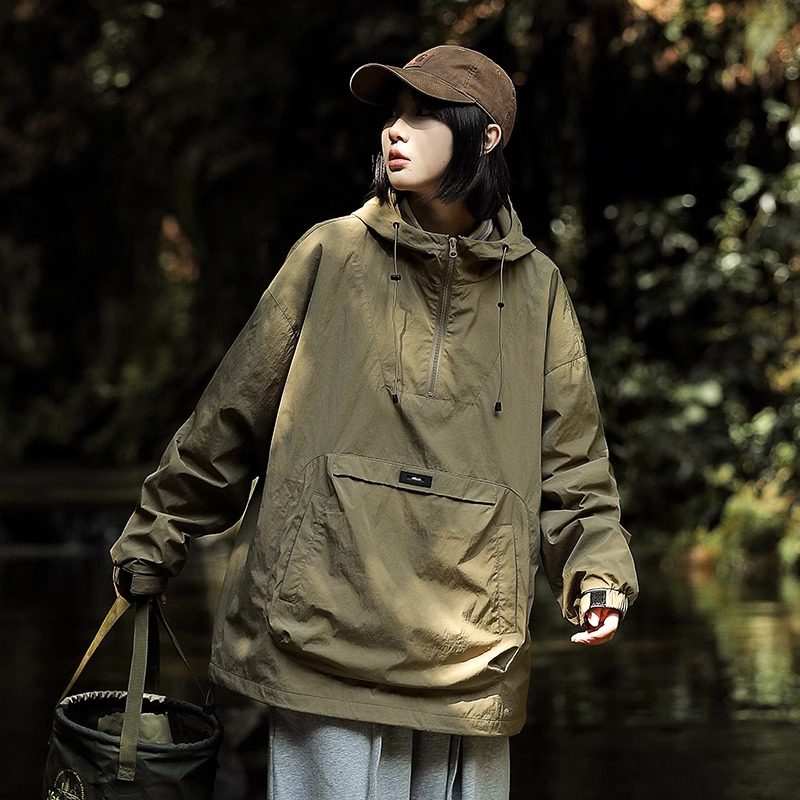 潮牌山系户外工装冲锋衣女春秋季新款小个子防风防水短款套头外套