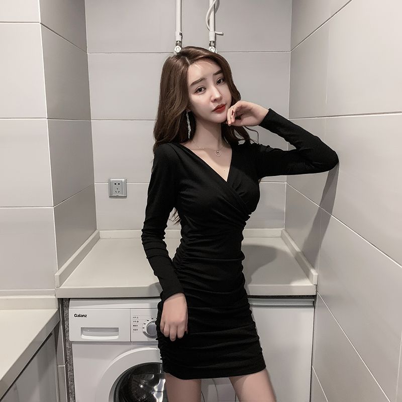 交叉V领性感连衣裙收腰修身显瘦秋冬褶皱加绒打底紧身包臀裙子女