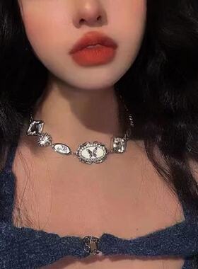 甜酷y2k辣妹轻奢水钻滴油蝴蝶项链女气质时尚设计感锁骨链潮