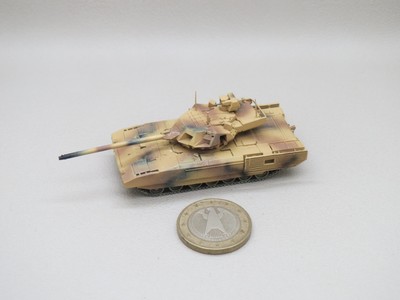 【展示】1/144 Russian T14 Armata Principale Bataille Tank