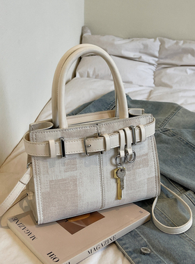 2026新款高颜值轻奢复古小众小方包女爆款高级感复古单肩包斜挎包