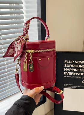 复古红色小包包女2026夏季新款手提圆筒包时尚洋气百搭质感斜挎包