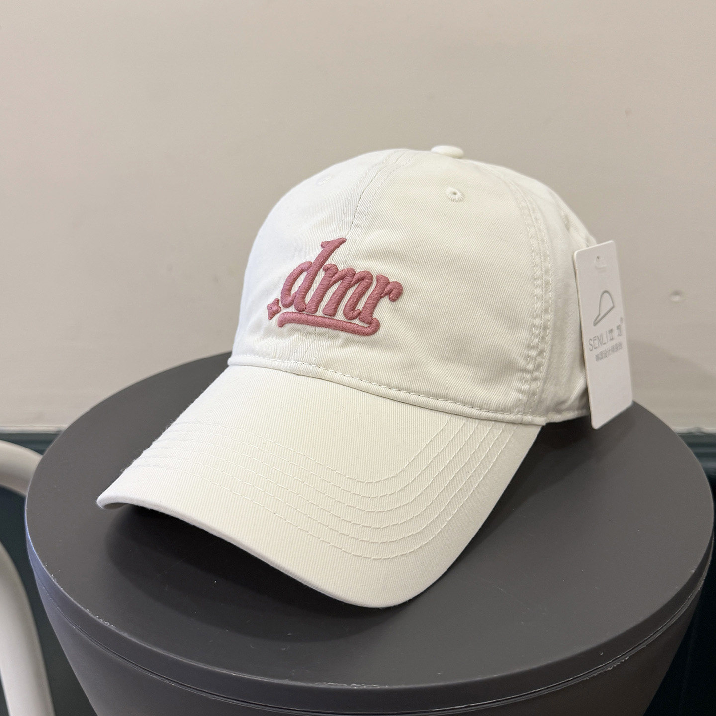 韩版ins简约刺绣鸭舌帽女休闲纯棉白色棒球帽百搭出街学院风遮阳