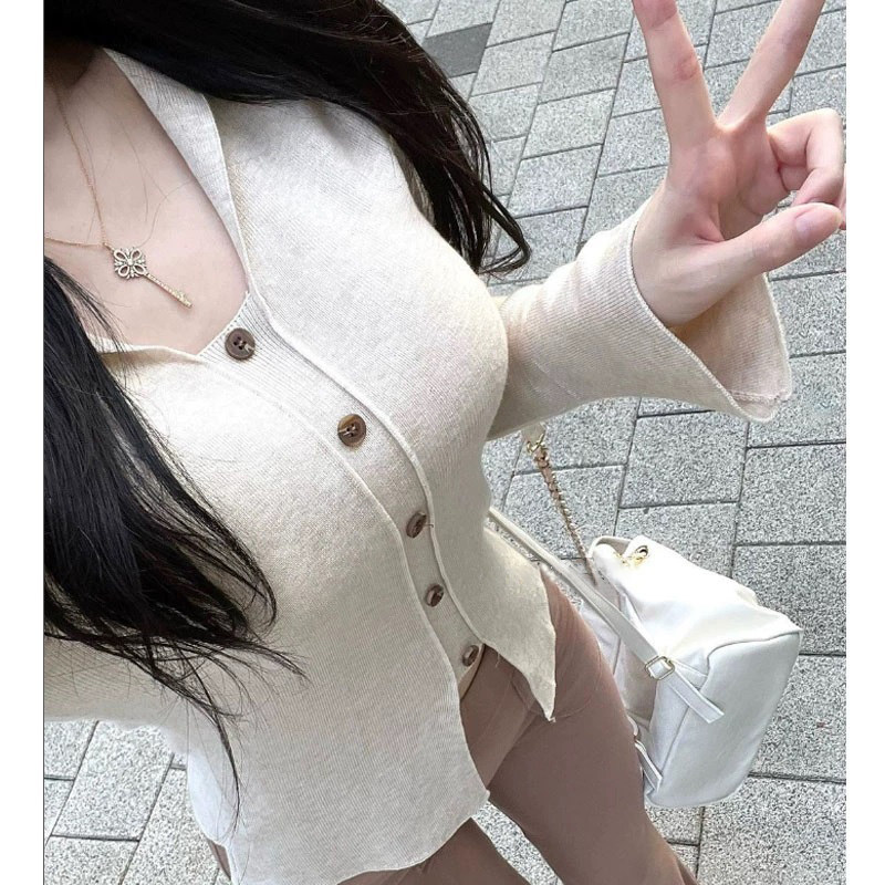 粘胶纤维套头POLO领套头毛针织衫