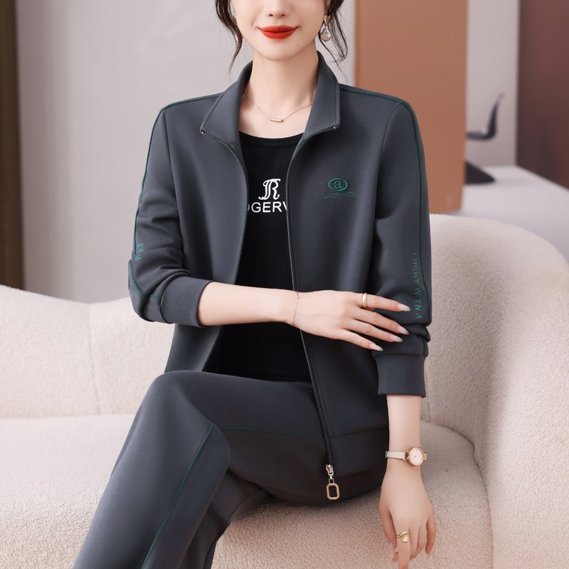 迈耐克斯中年妈妈外套女春秋2026新款运动服套装宽松休闲服三件套