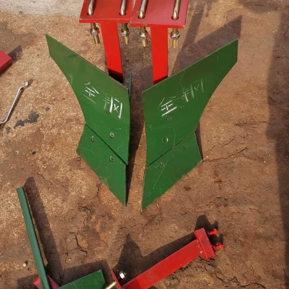 小四轮拖拉机小型开沟起垄犁黄烟红薯起垄犁开沟起垄机收获犁头