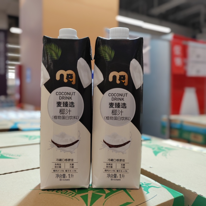 麦臻选椰汁植物蛋白饮料