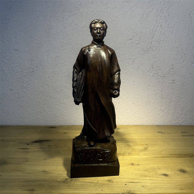 木雕刻毛泽东摆件实木青年毛主席