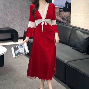 高级感轻奢性感带胸垫睡裙中长秋冬金丝绒蕾丝花边洋气质纯欲睡衣