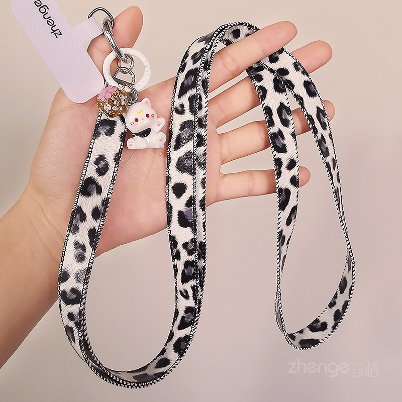 虹客手机挂绳女士斜挎长款宽版皮质豹纹侧背户外旅游行逛街链绳套壳小猫铃铛吊坠挂绳通用时尚高级感百搭新品