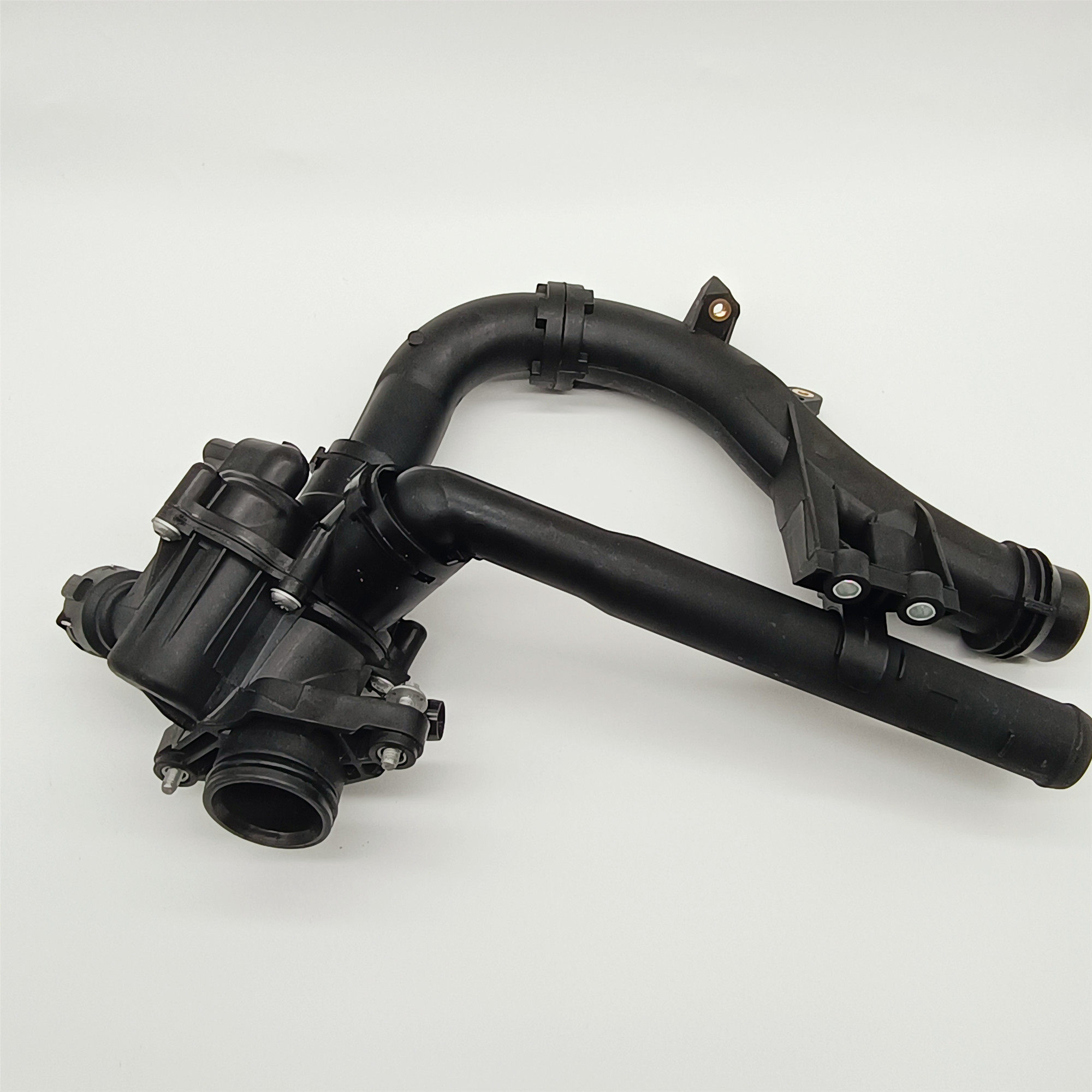 适配奔驰e200l e260 c180 c200 gla glc m274发动机 节温器恒温器