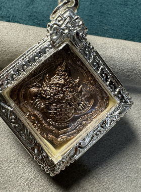 泰国佛牌龙婆本法会双面莲花拉胡佛历2558年主播同款佛牌泰国正品