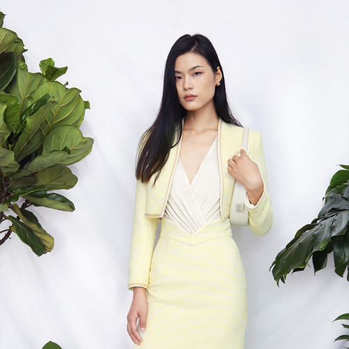 BRAND BY MEI鹅黄色清新小香风银丝纱线显高V腰线设计感百搭半裙