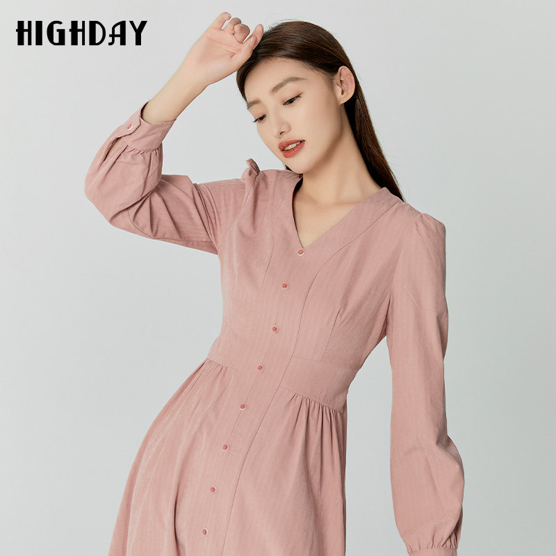 highday轩日商场同款V领藕粉色修身女裙2026春秋新款温柔风连衣裙