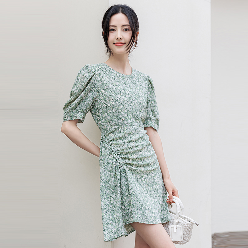 休闲A字裙碎花简约连衣裙