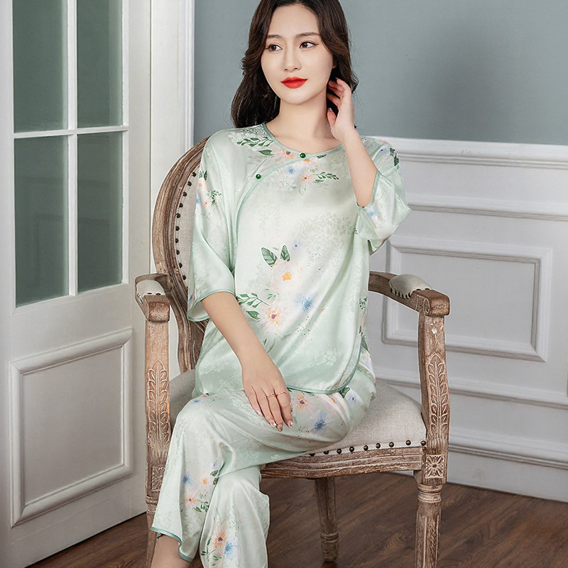 春秋季2026新款新中式冰丝绸睡衣女款妈妈款春季薄款套装