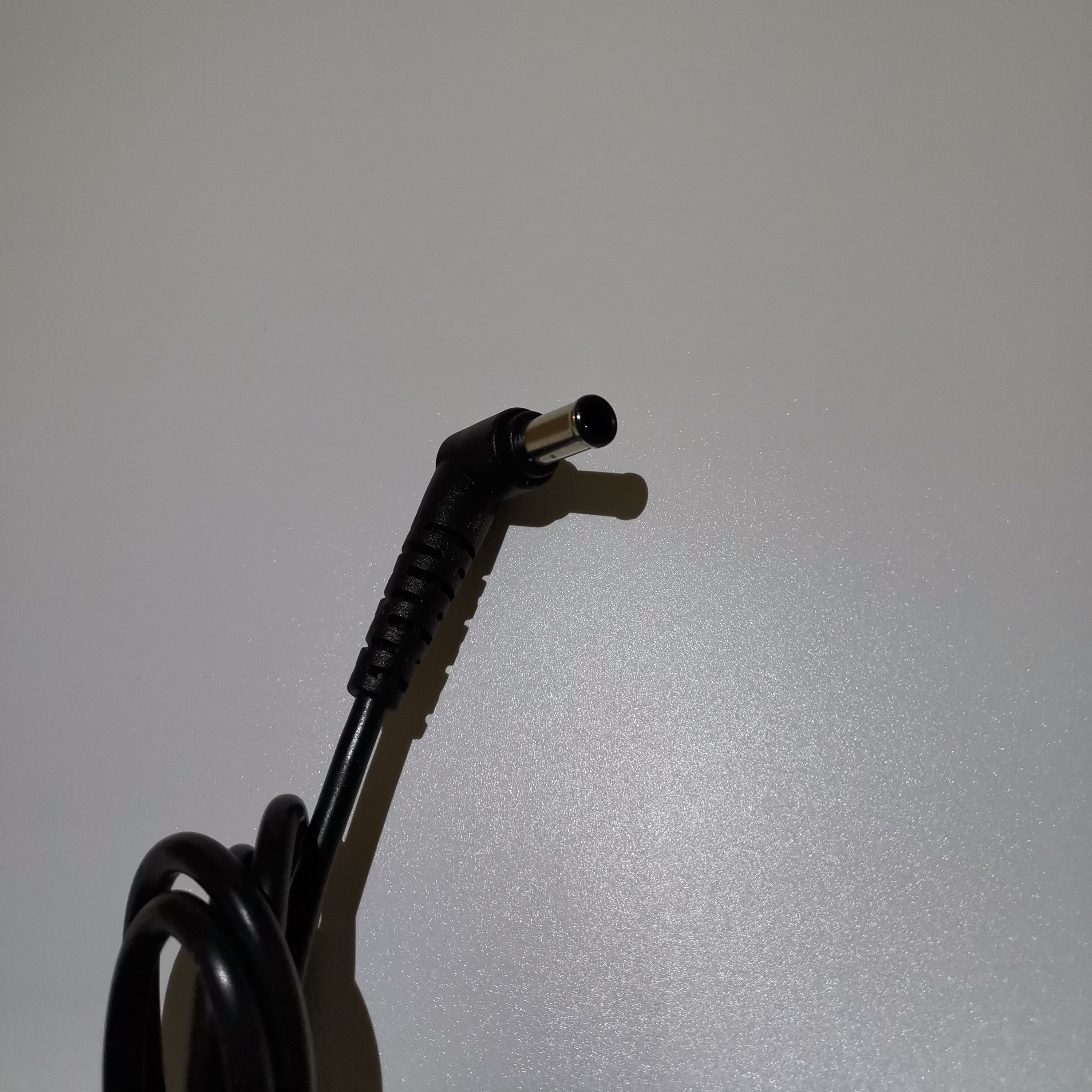 LG显示器19V2.53A 2.5A 2A2.1A电源适配器 LCAP35 梅花线通用原装