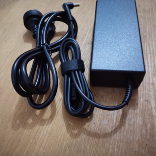 ACER宏基135W火牛筆記本N17C1電源適配器19V7.1A 6.92A充電線