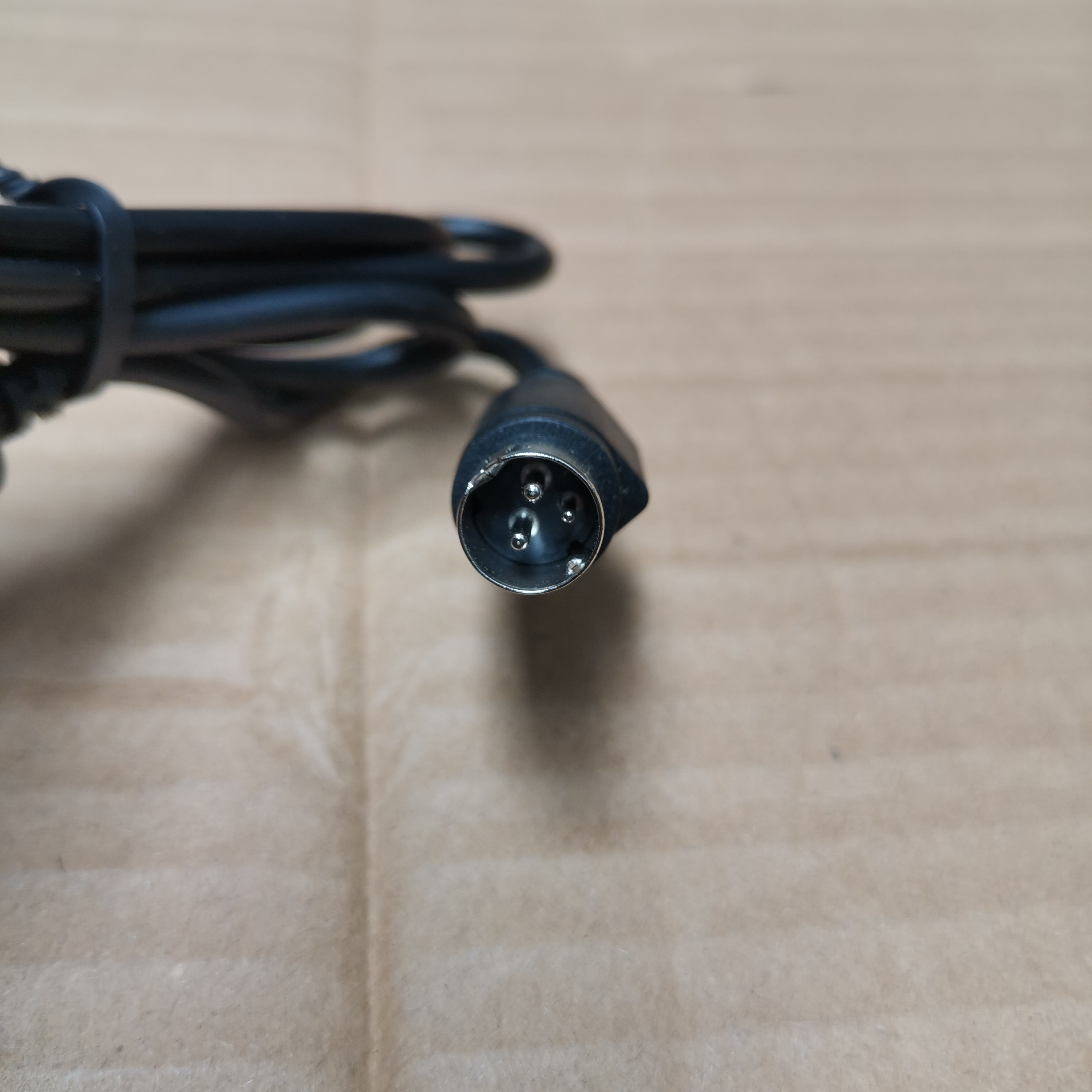 佳博圆孔三针电源充电适配器线GPC801801热敏票据打印机 24V15A