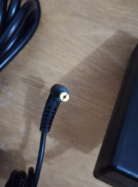 华硕无线路由器RT-AX86U Pro电源配接器充电线19V2.37A 45W