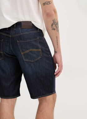 Armani/阿玛尼AX 男士休闲时尚纯色短裤牛仔裤 XM000073 AF13089