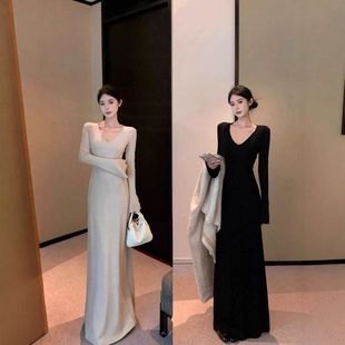 茶香可颂法式V领喇叭袖针织连衣裙女冬季气质收腰包臀鱼尾裙长裙