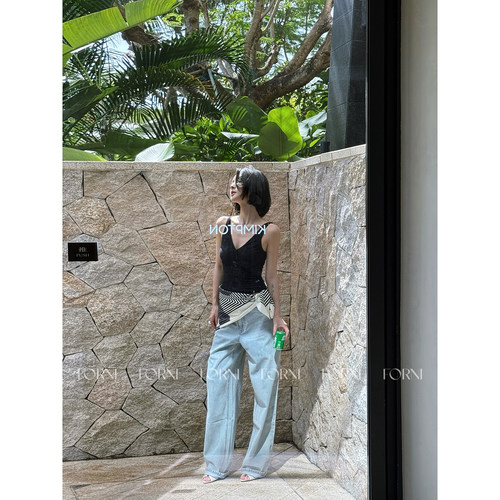 B*C私服直筒显瘦牛仔裤
