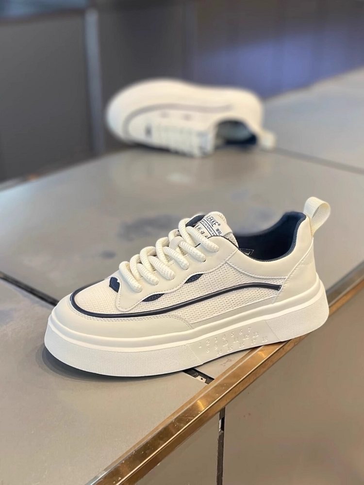 男鞋子夏季2025新款网面透气潮流百搭小白鞋男款休闲运动厚底板鞋