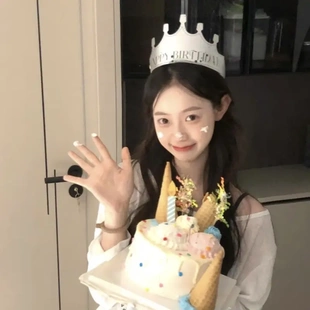 ins银色生日派对帽子纸帽拍照道具心闪粉亮面简约氛围小红书