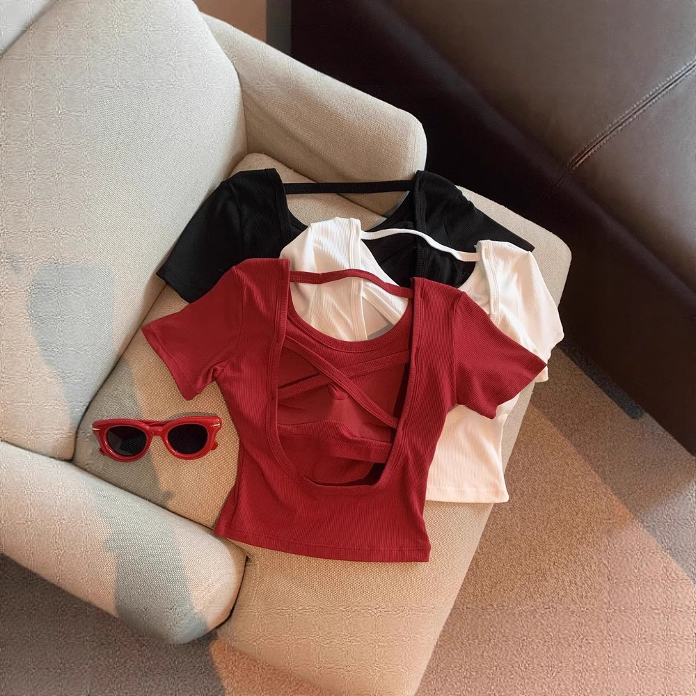 美式辣妹交叉露背短袖T恤女夏季性感内搭打底衫短款带胸垫上衣ins