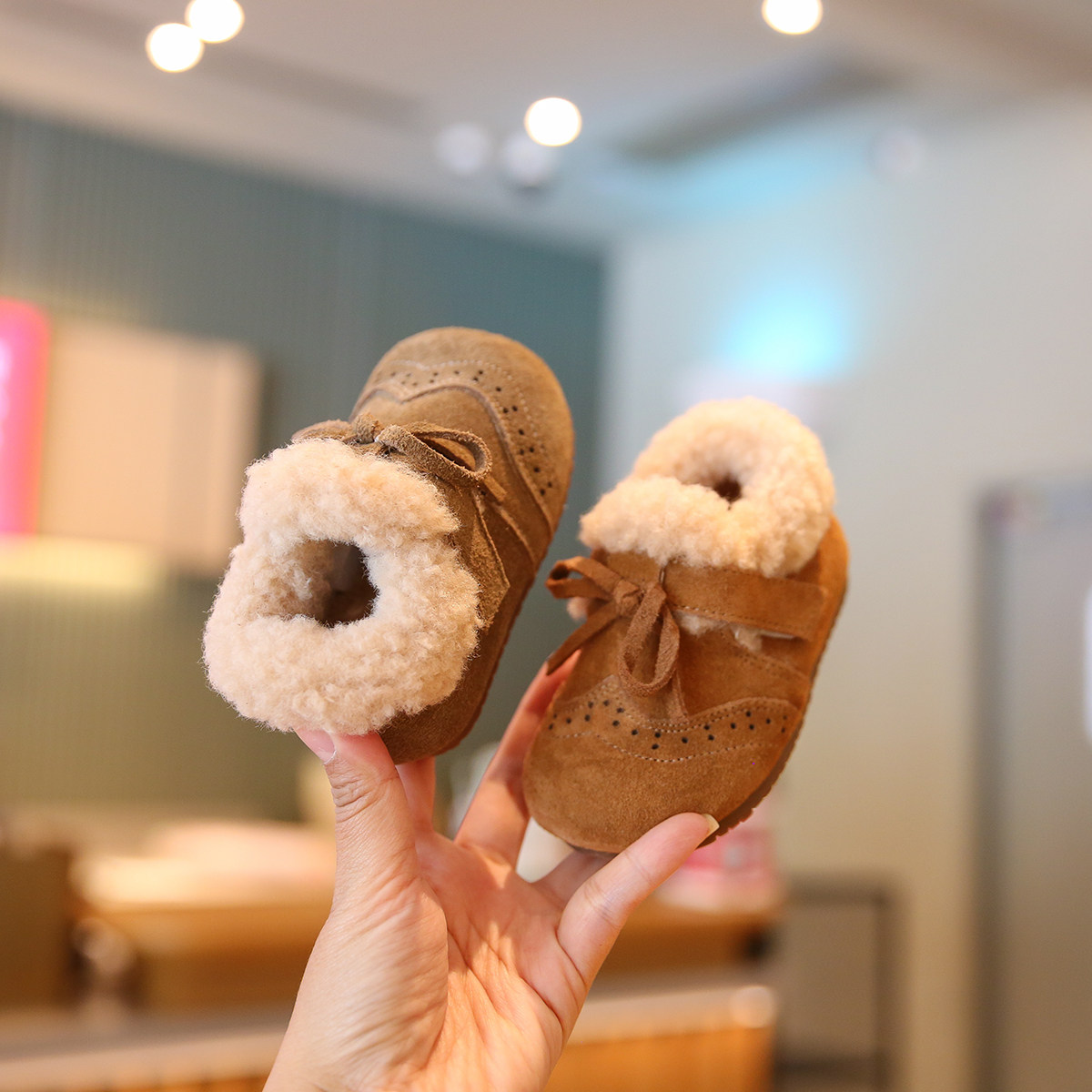 小步点宝宝学步鞋女宝鞋子冬季软底婴儿加绒棉鞋女童勃肯鞋毛毛鞋