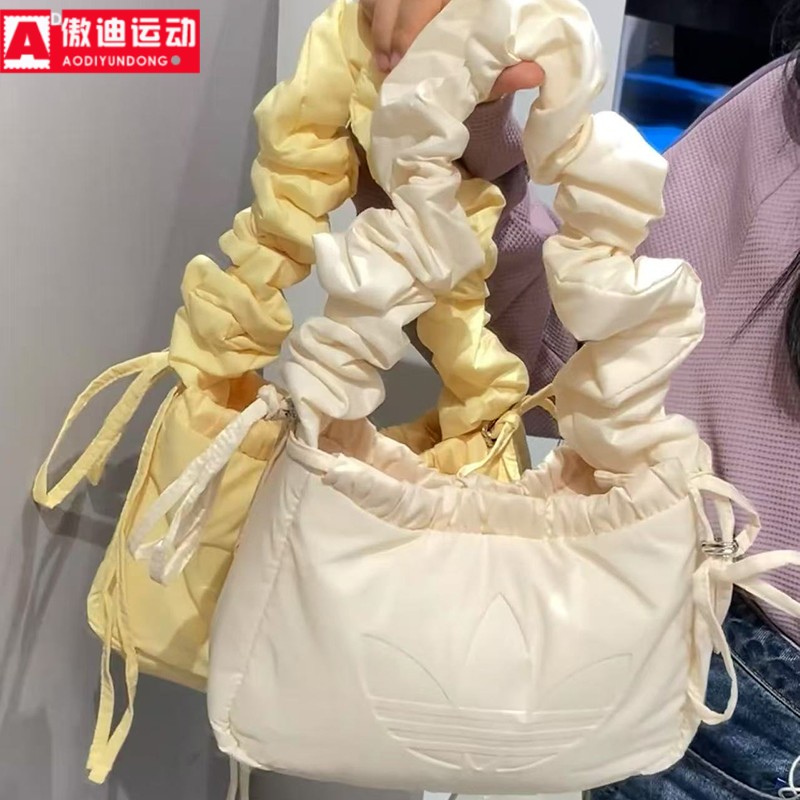 阿迪达斯三叶草女士2025新款时尚可调节肩带单肩包 KF2519 KF2667
