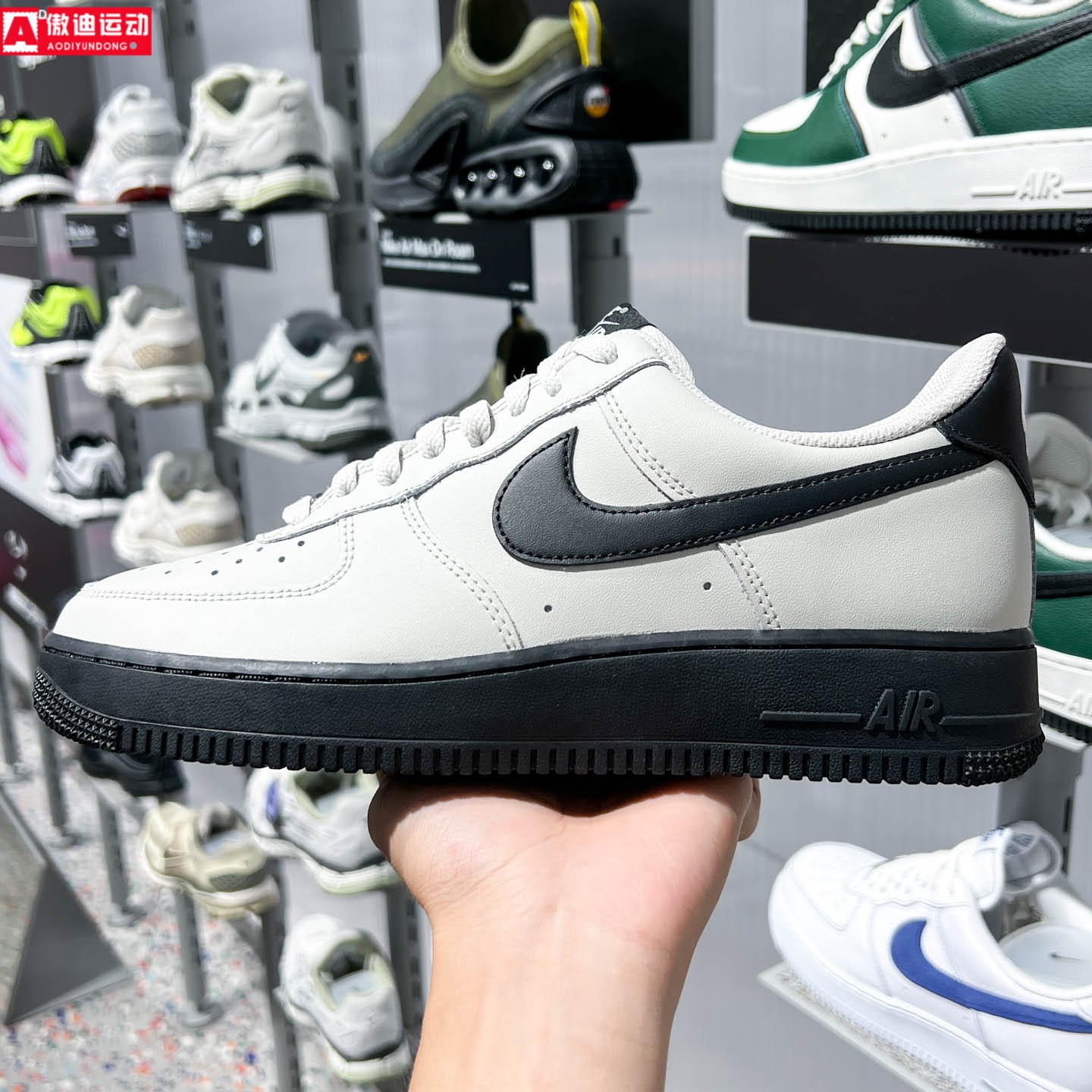 Nike耐克男鞋2026秋款AF1空军一号经典浅灰百搭运动鞋 FJ4146-005
