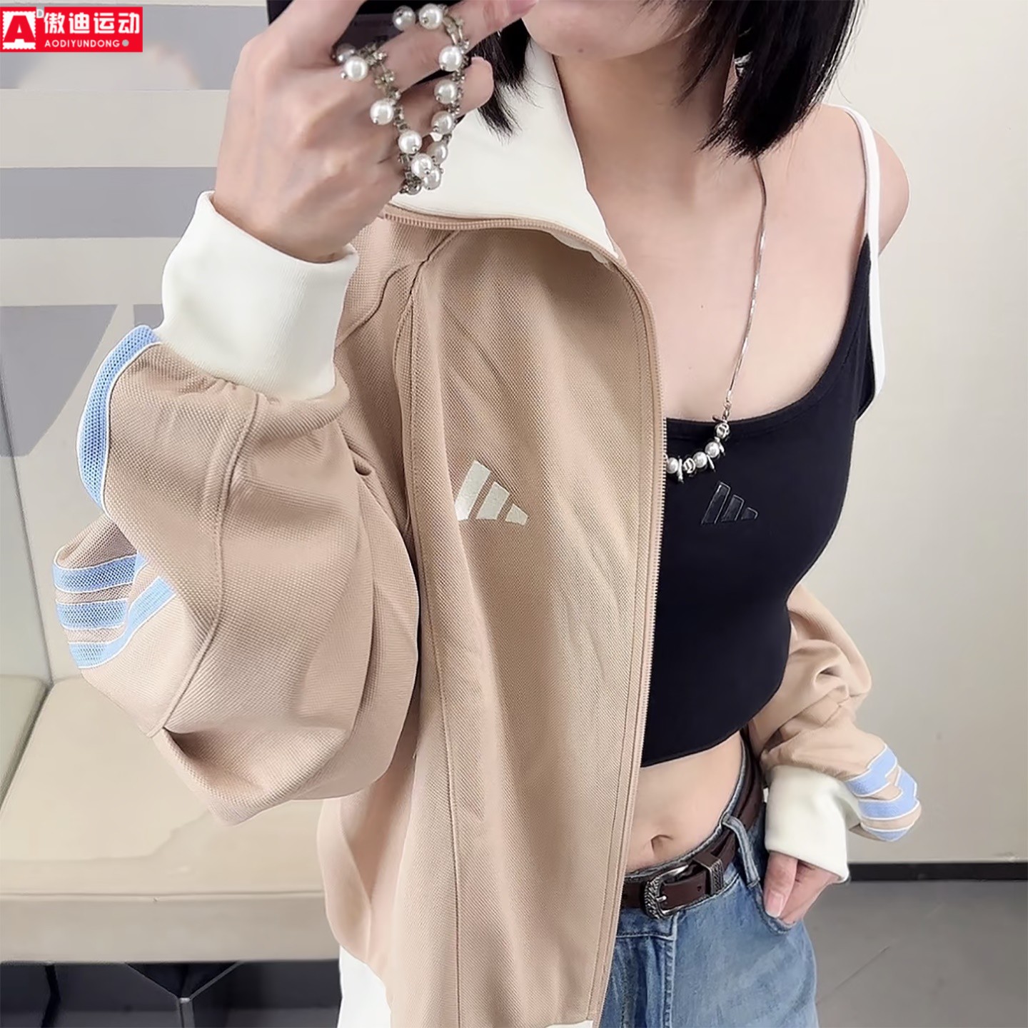Adidas阿迪达斯女子2026秋新款复古三条纹休闲运动夹克外套KV0600