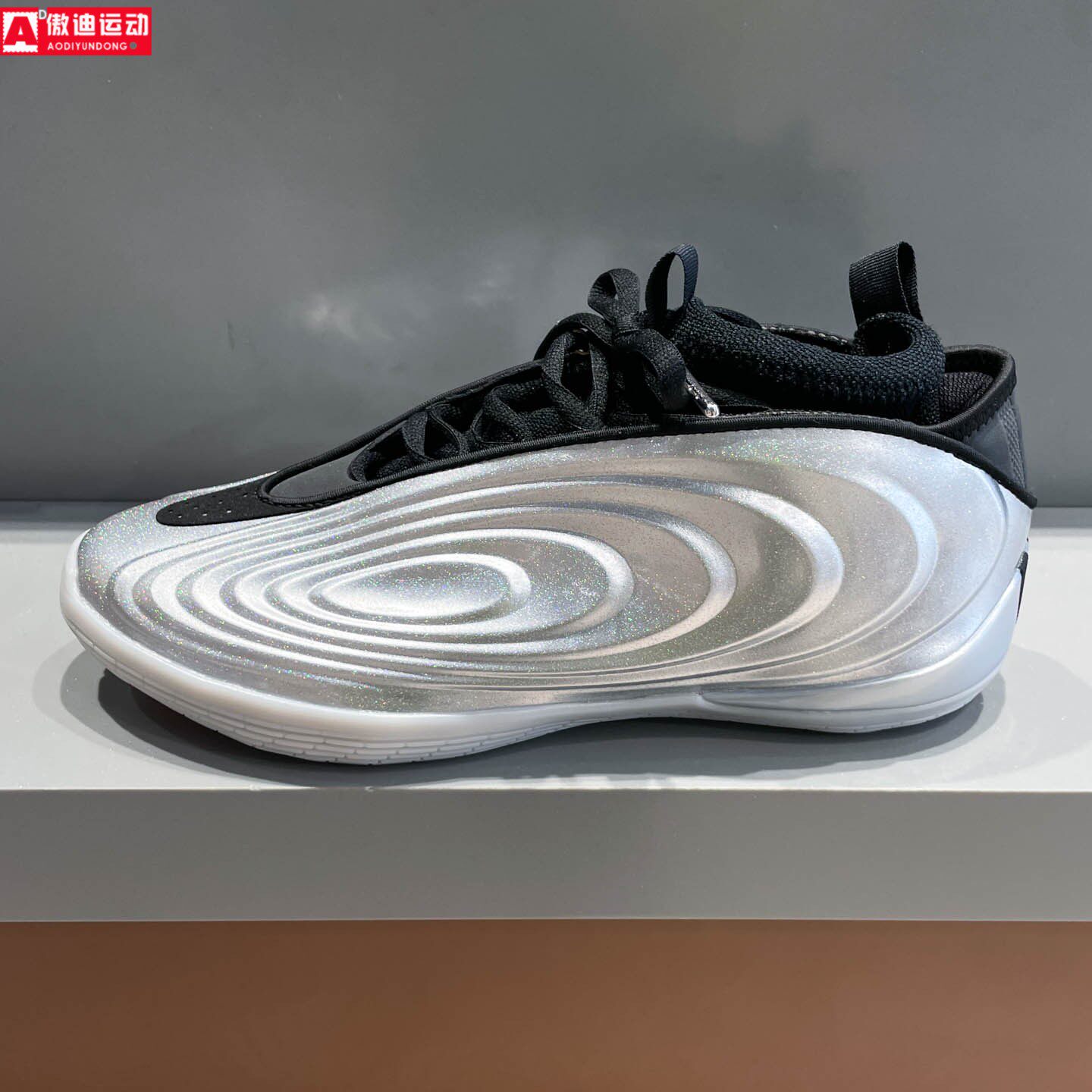 Adidas阿迪达斯男女2026夏新款摇滚巨星哈登10代缓震篮球鞋KJ1454