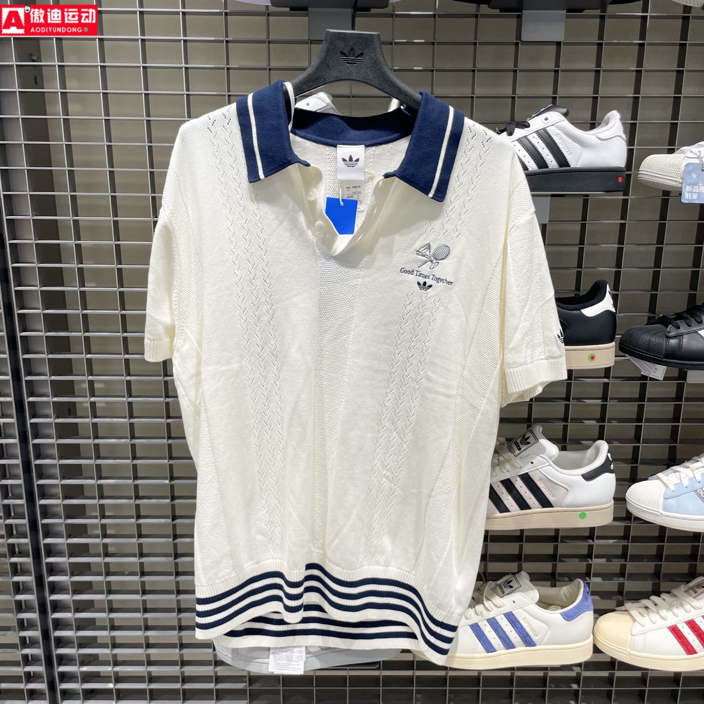 adidas三叶草男子2026秋款学院风镂空纯棉短袖POLO衫 KW5680 5681