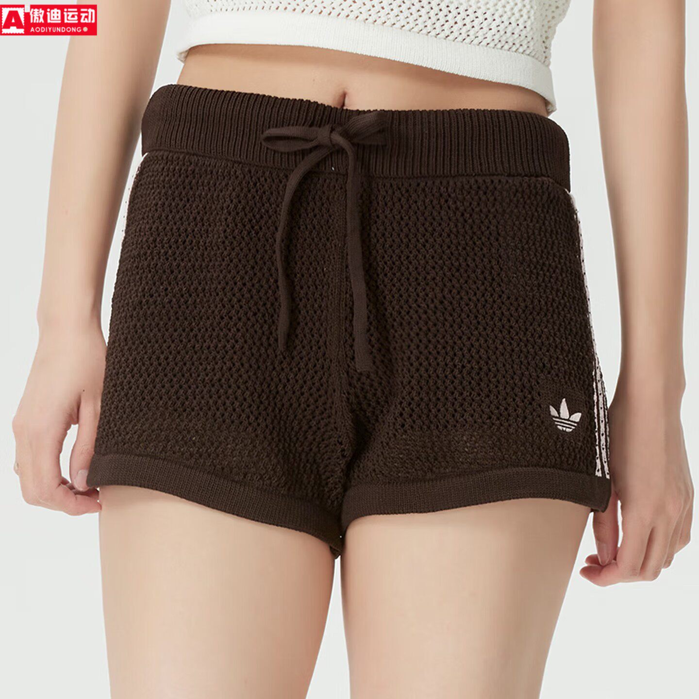 阿迪达斯Adidas三叶草女子2026夏新款简约舒适透气针织短裤KE0197