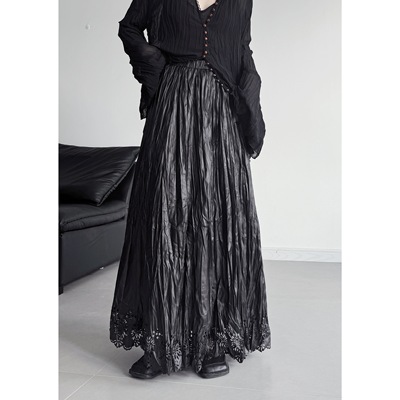 浮木兮 / 暗黑风褶皱pu皮半身裙春秋小众设计感下摆镂空裁剪a字裙