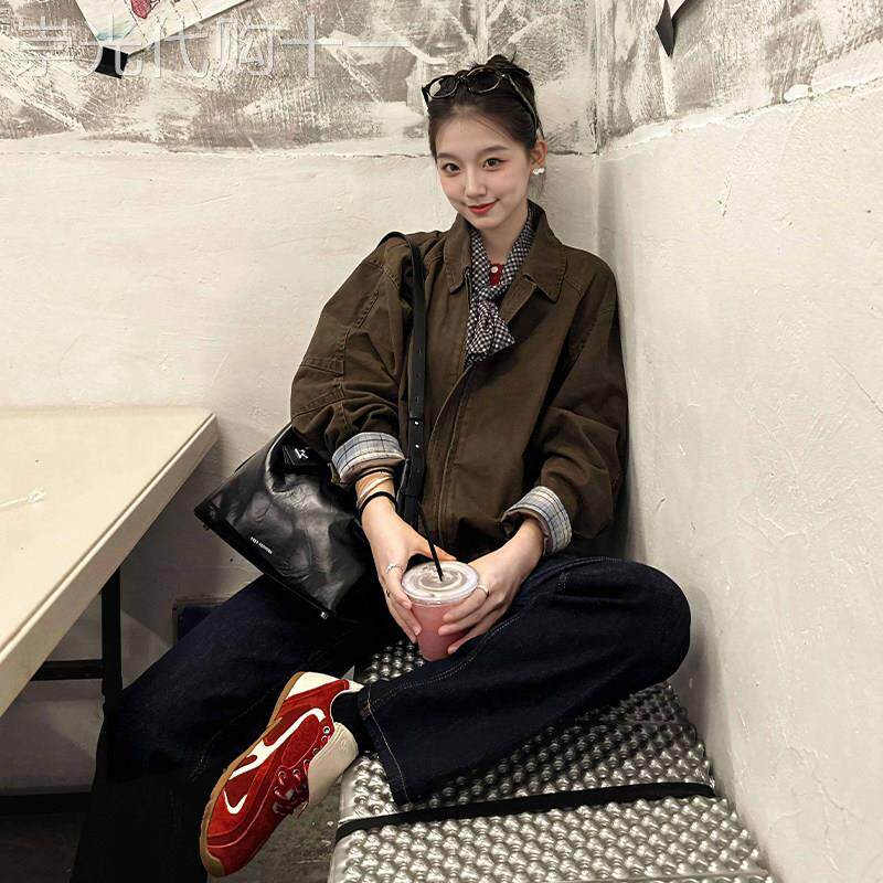 美式小香风棕色冲锋衣外套女25秋新款小个子短款棒球服夹克开衫冬