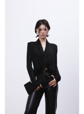 DENGDAHA 「高歌」秋季新款V领不对称亮闪闪长袖上衣女高级感上衣