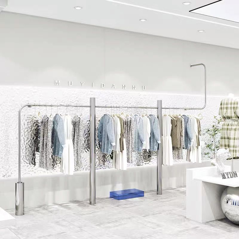 2025展陈道具童女店货架展示上墙钢落地装示架列装装架不锈挂衣