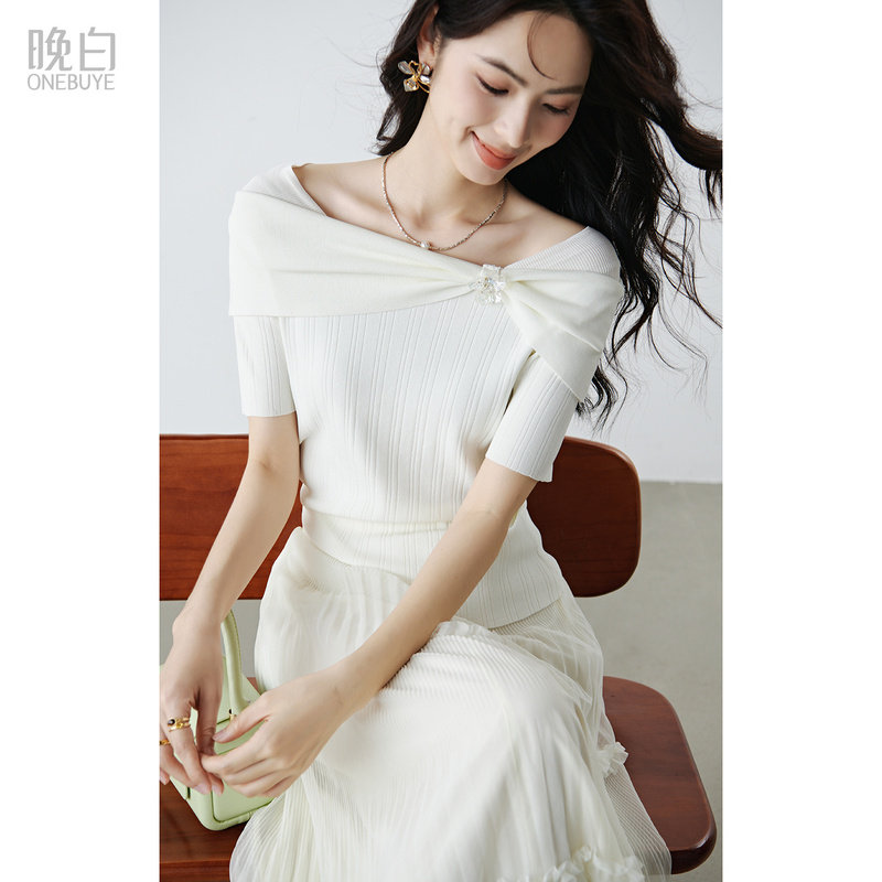 晚白一字领弹力针织短袖女