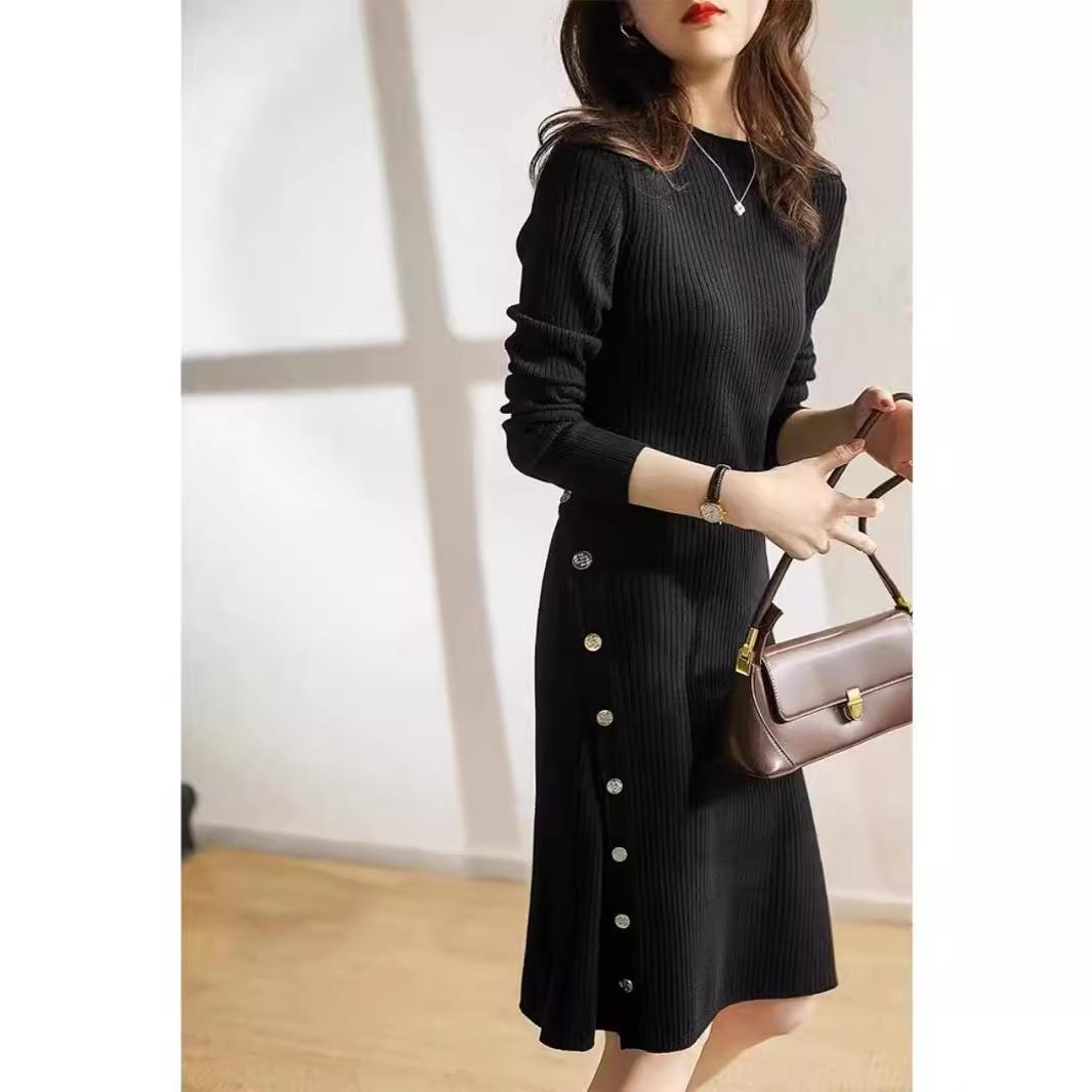 MUAMY秋冬新款法式复古赫本风小众别致减龄收腰显瘦针织连衣裙女