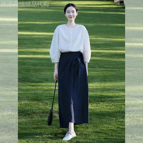 老钱风白色条纹衬衫女款秋季2026新款通勤穿搭微职场高知小资上衣