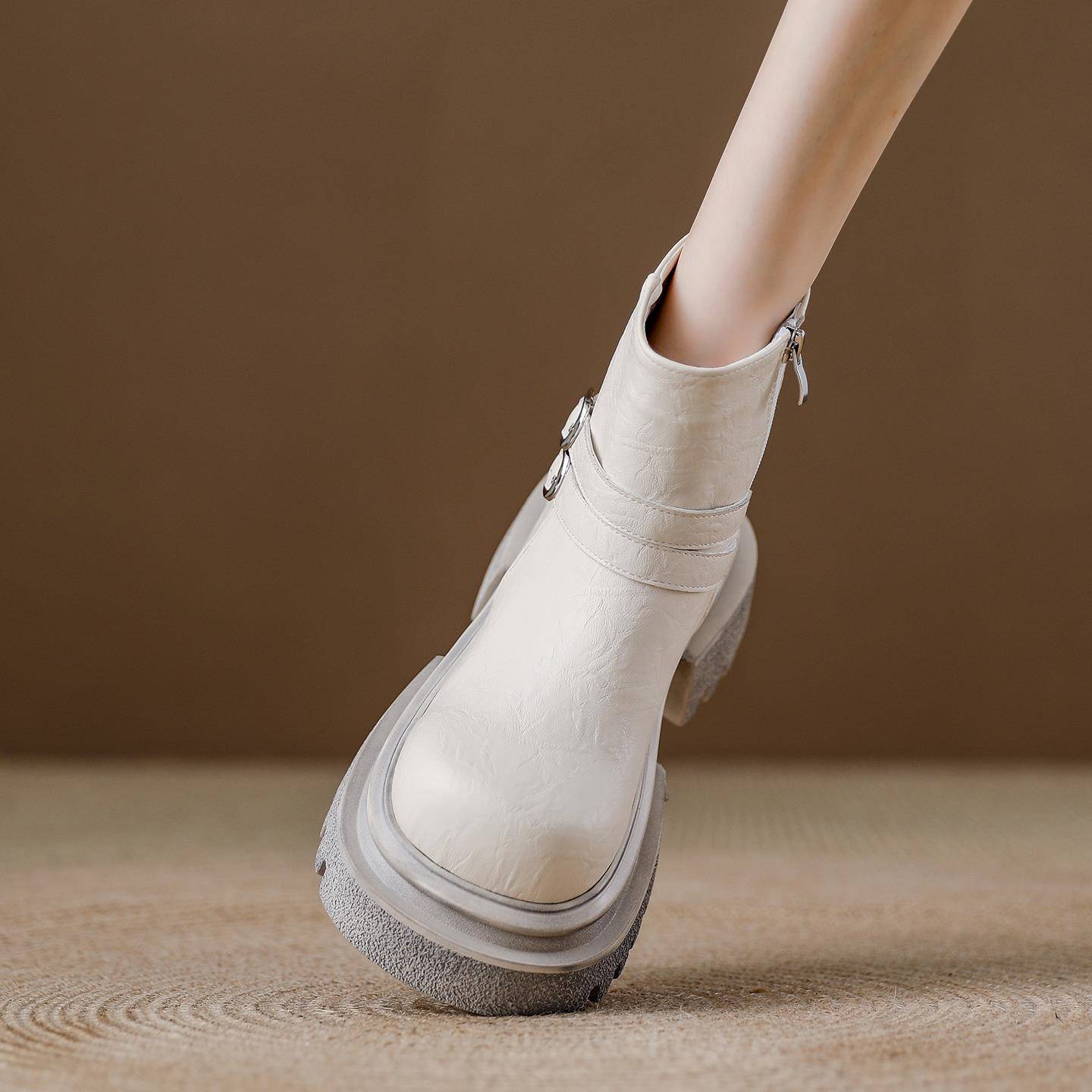 西班牙小众品牌ONGYSL欧货大头新款百搭厚底马丁靴侧拉炼机车短靴