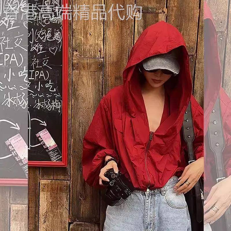 红色连帽外套女春夏欧货新款盛夏流行风格巨好看的轻薄透气防晒衣